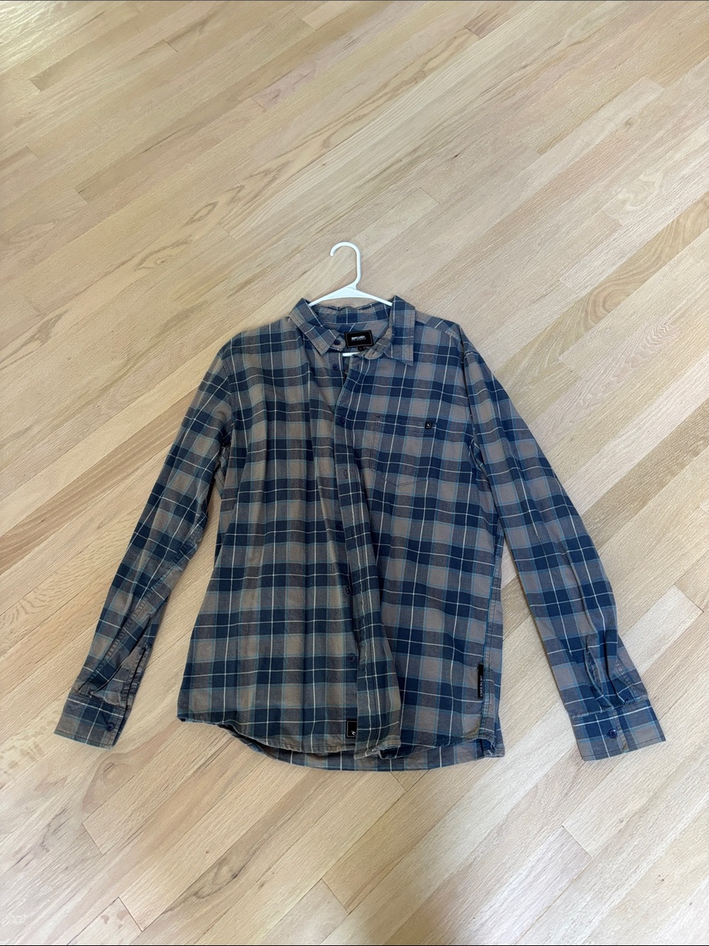 Rip Curl Men's Blue and Gray Plaid Button-Down Shirt